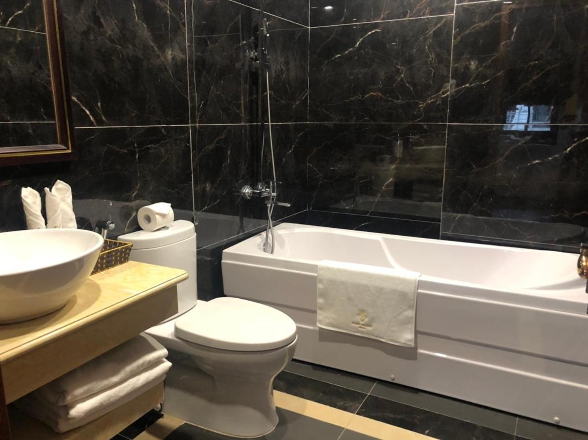 Rubyqueen Halong Hotel ها لونغ المظهر الخارجي الصورة